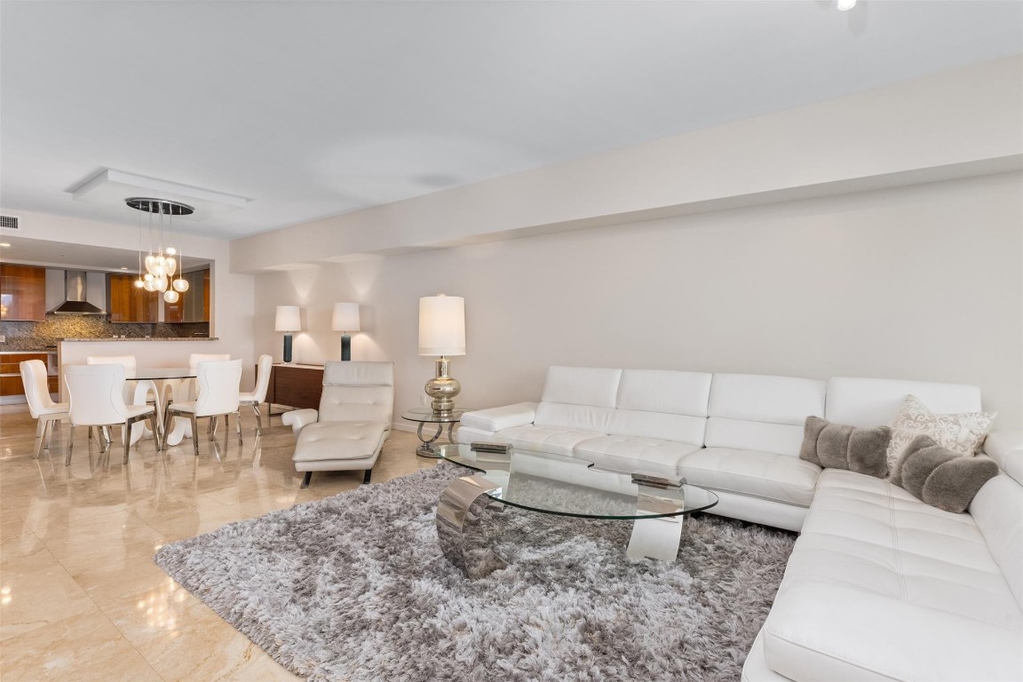 45 Hendricks #403 Fort Lauderdale, FL 33301