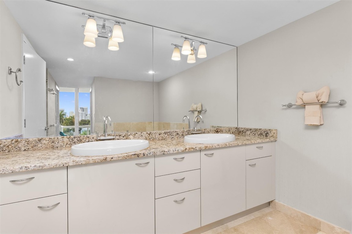 45 Hendricks #403 Fort Lauderdale, FL 33301