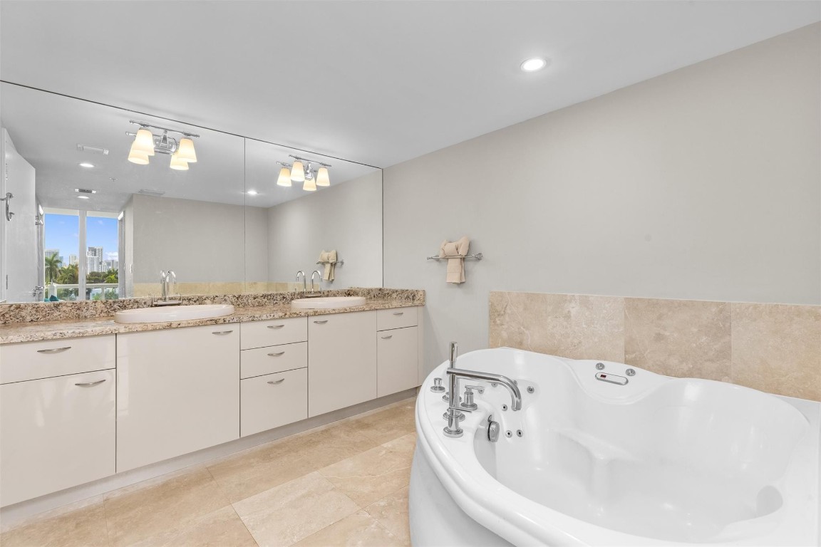 45 Hendricks #403 Fort Lauderdale, FL 33301