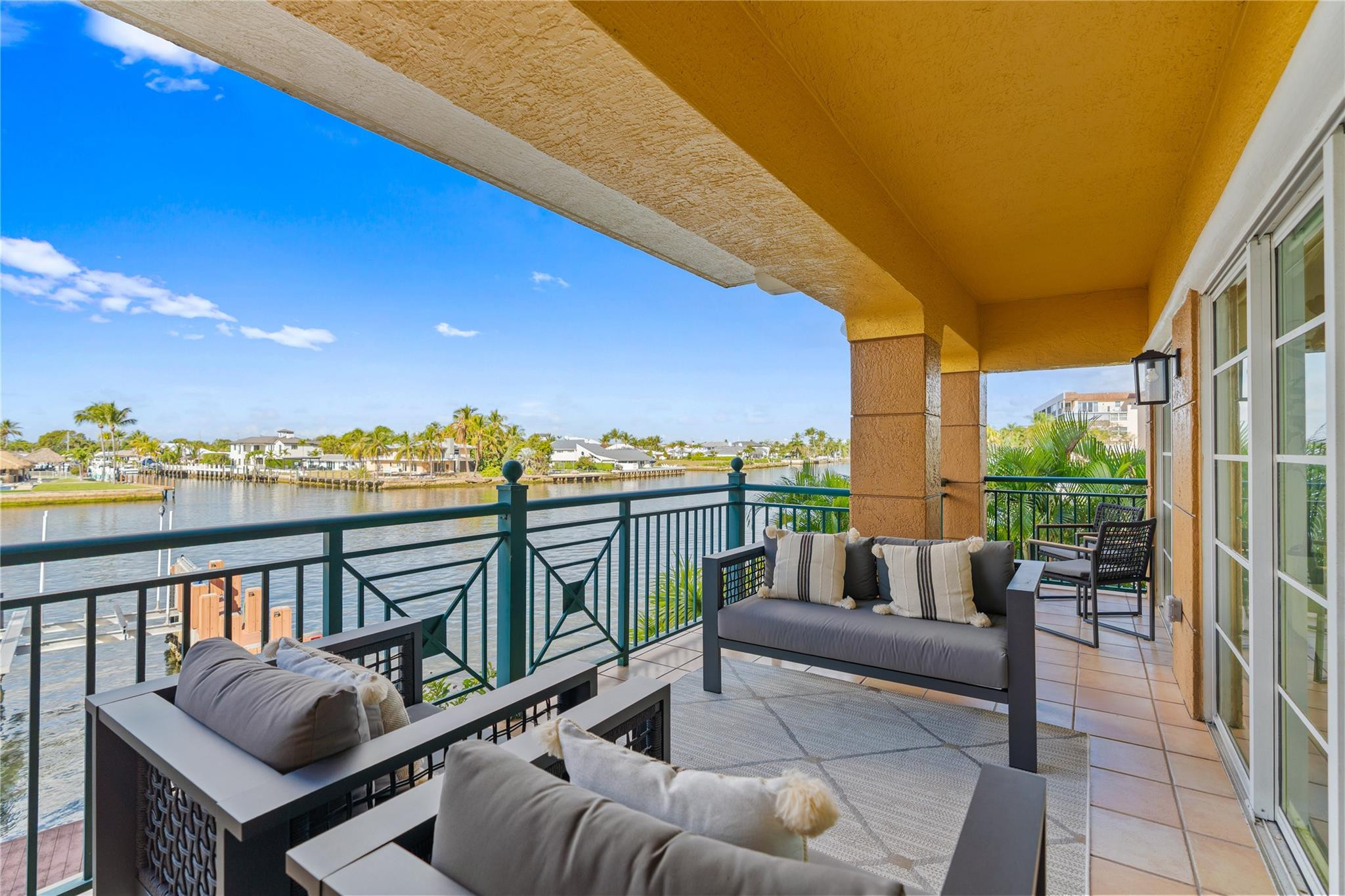 1230 Hillsboro Mile #107 Hillsboro Beach, FL 33062