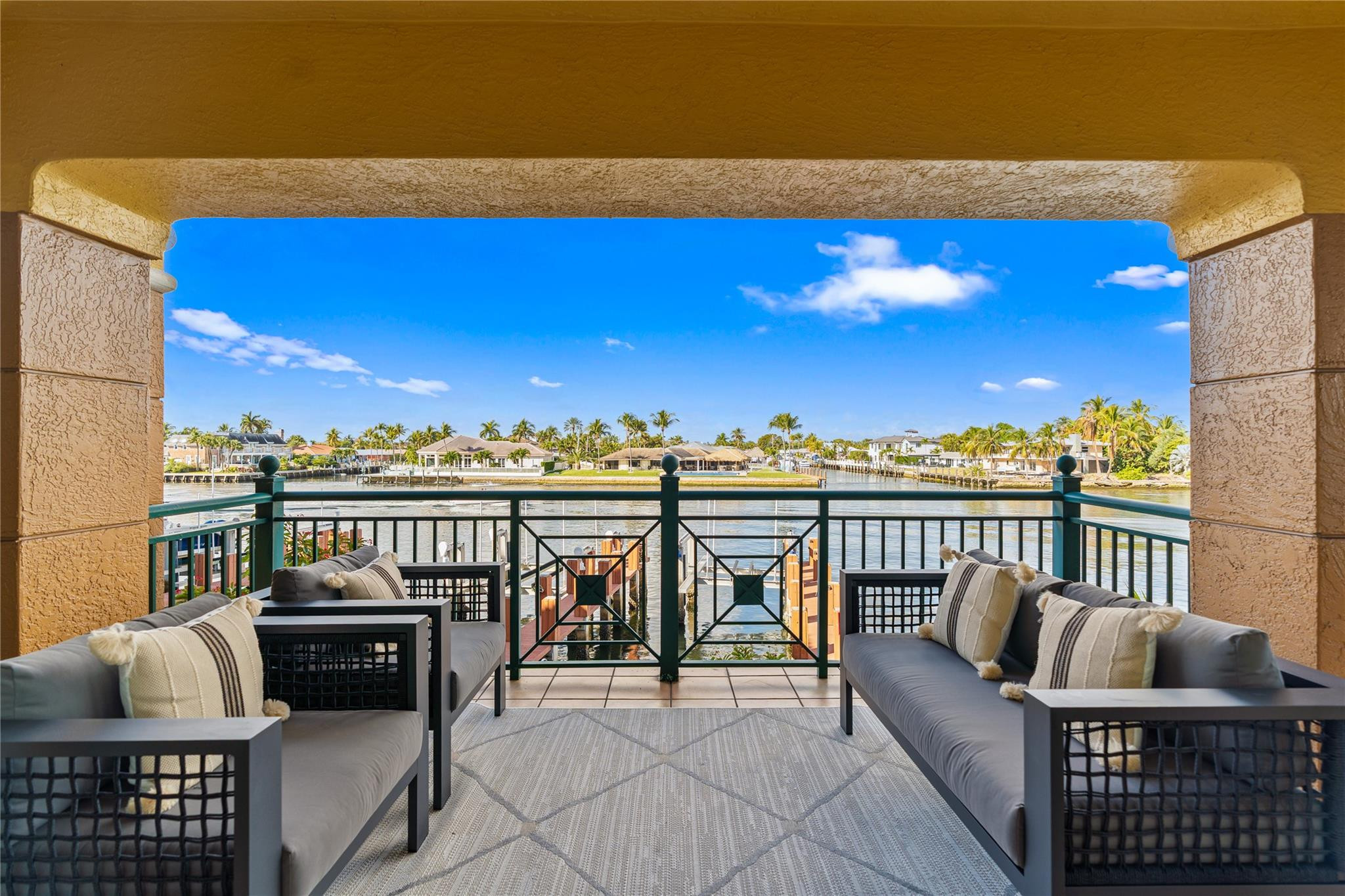 1230 Hillsboro Mile #107 Hillsboro Beach, FL 33062