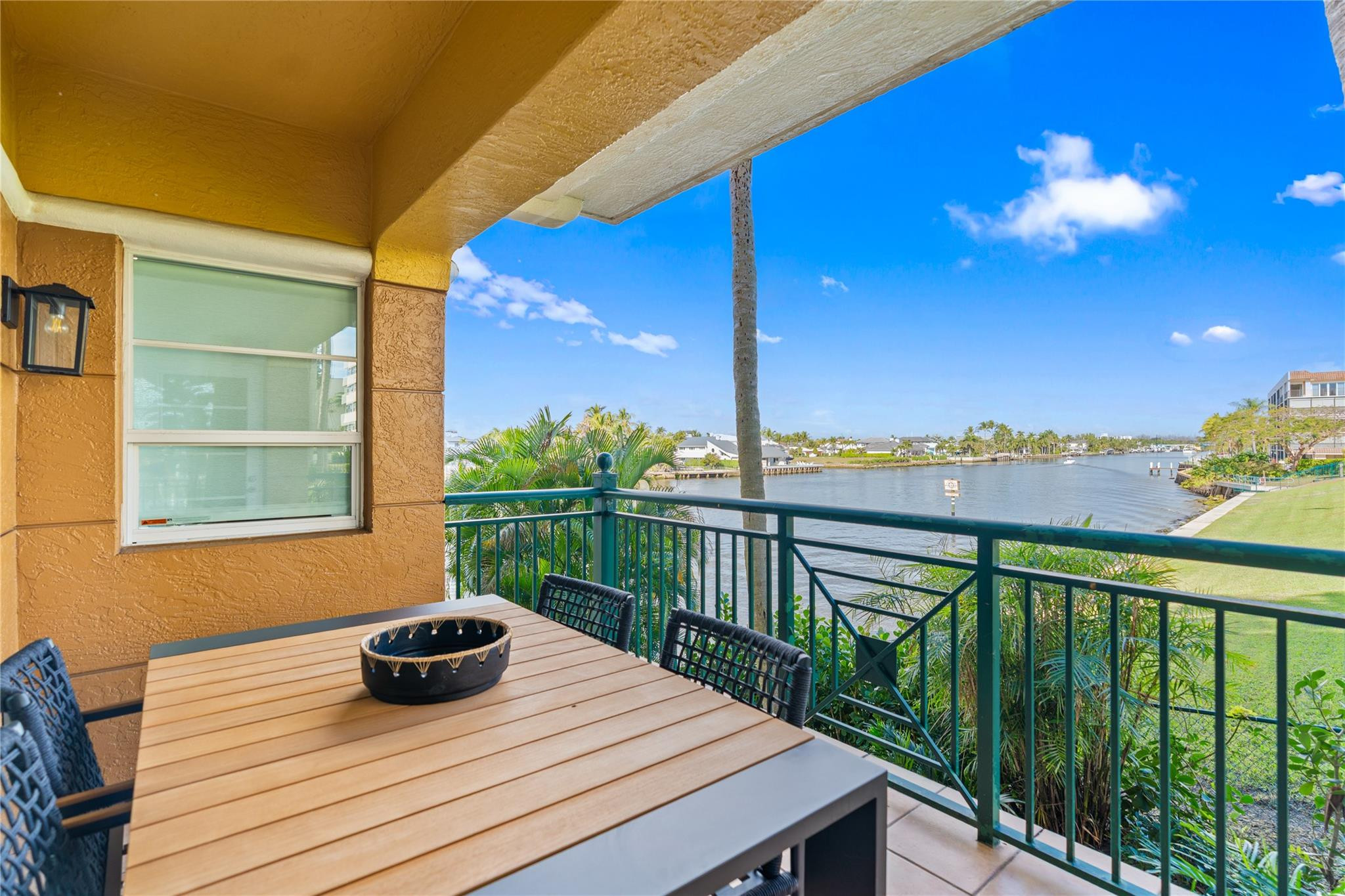 1230 Hillsboro Mile #107 Hillsboro Beach, FL 33062