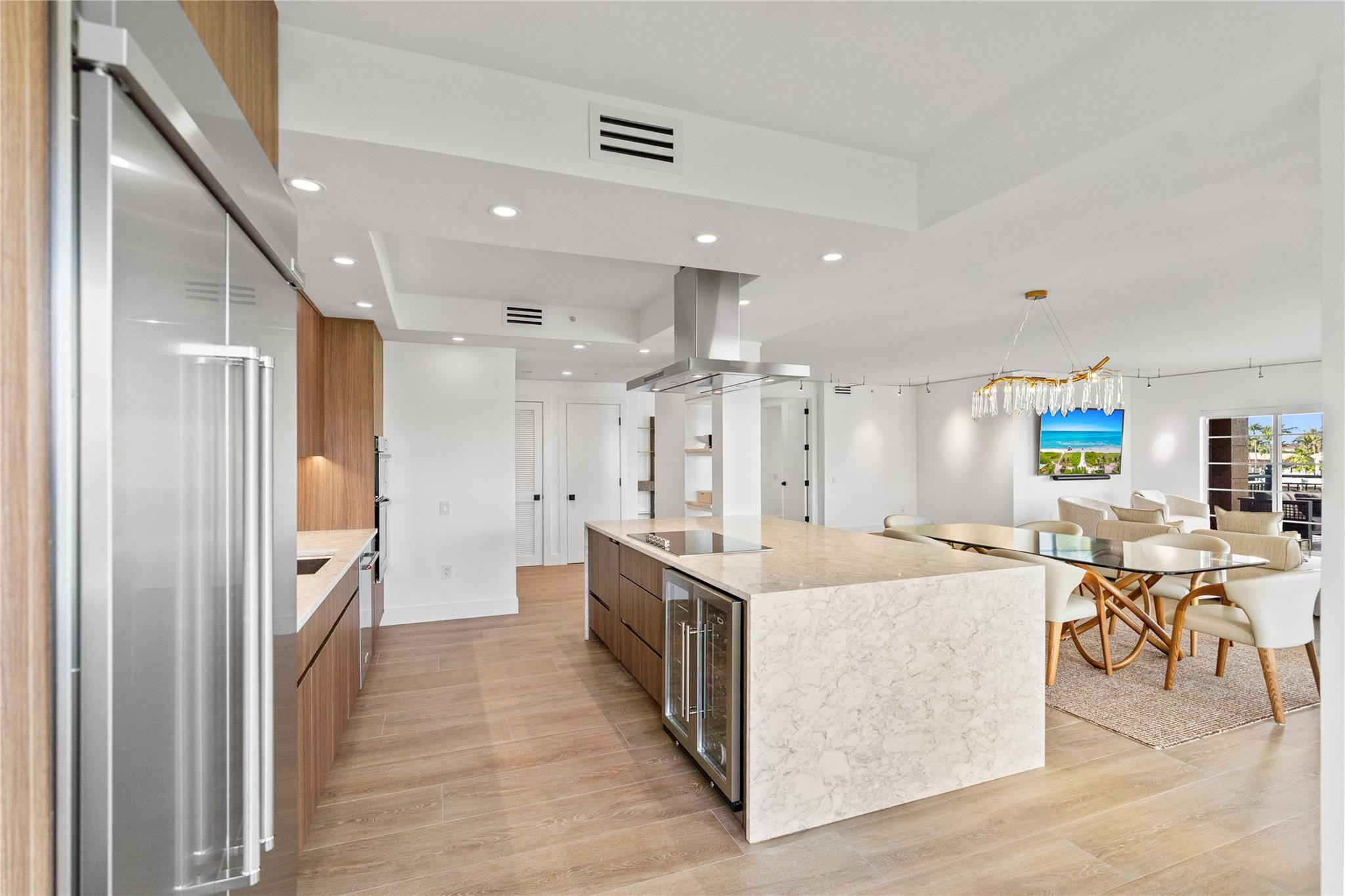 1230 Hillsboro Mile #107 Hillsboro Beach, FL 33062