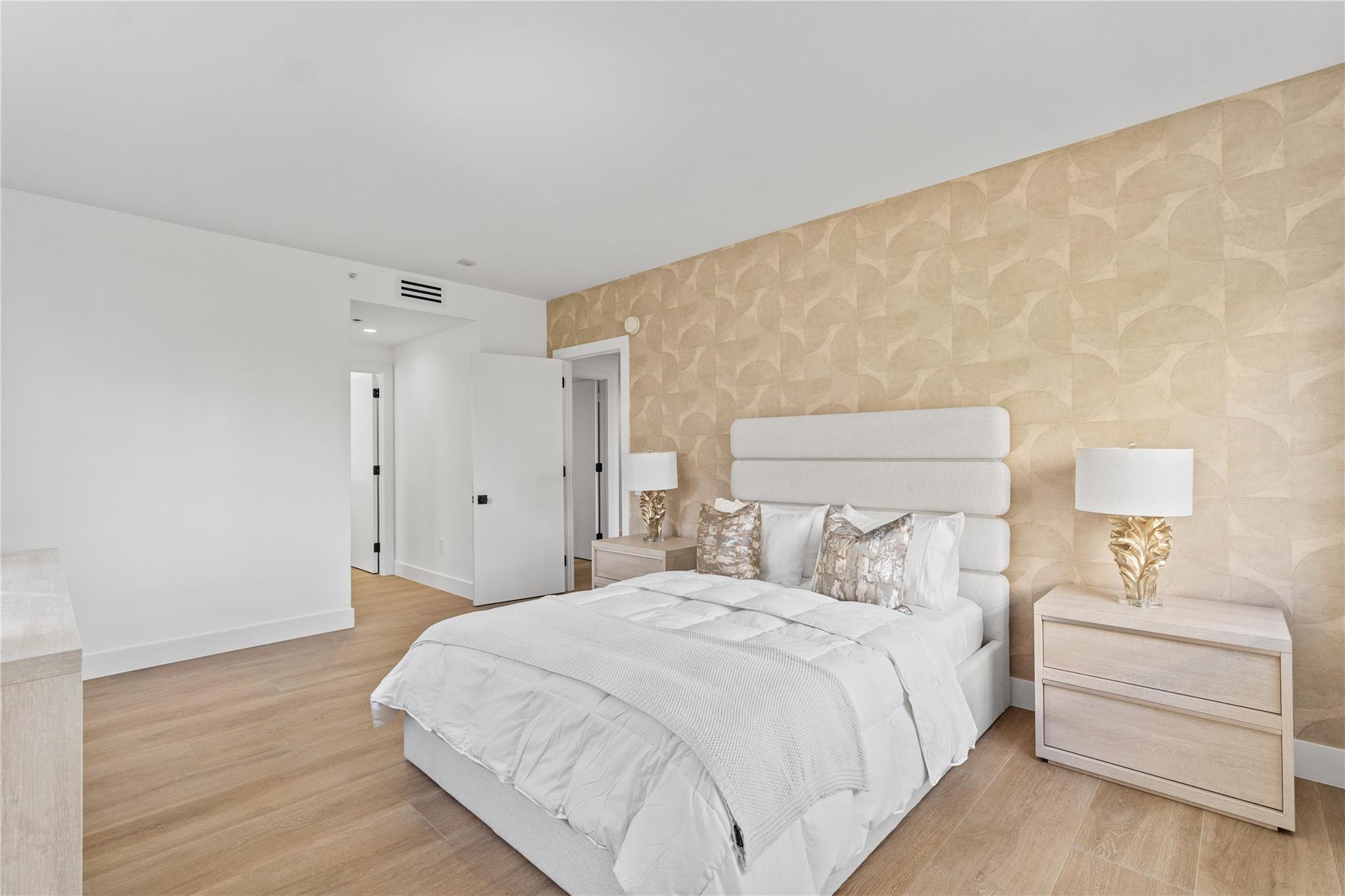 1230 Hillsboro Mile #107 Hillsboro Beach, FL 33062