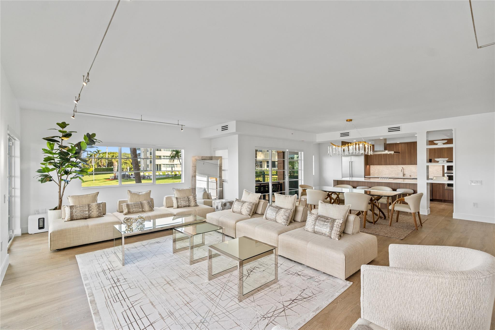 1230 Hillsboro Mile #107 Hillsboro Beach, FL 33062