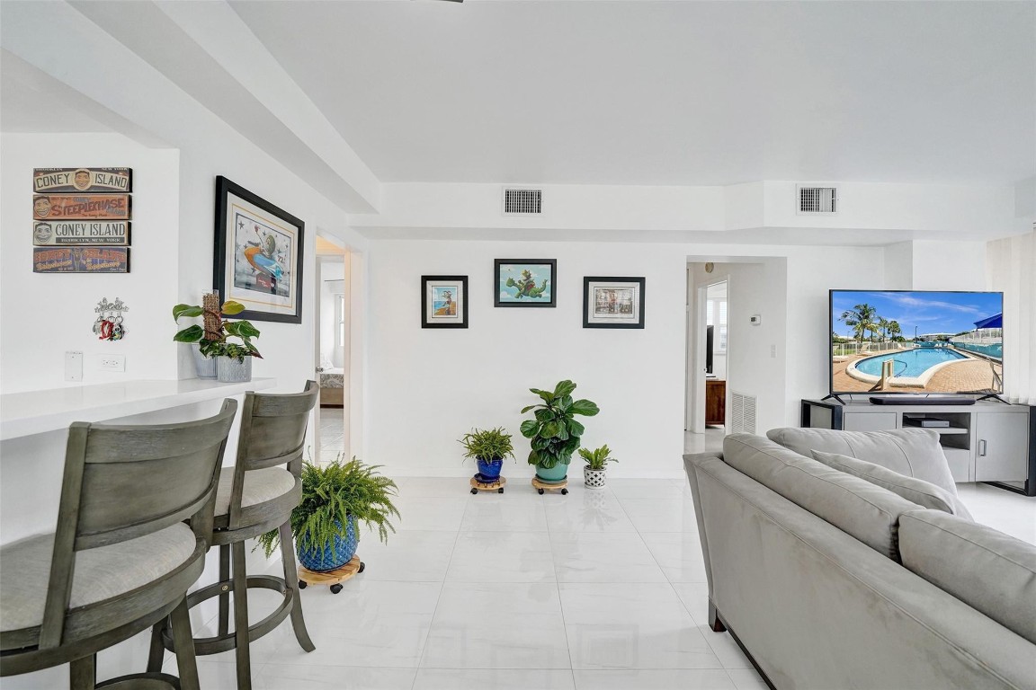 1900 S Ocean #301 Fort Lauderdale, FL 33316
