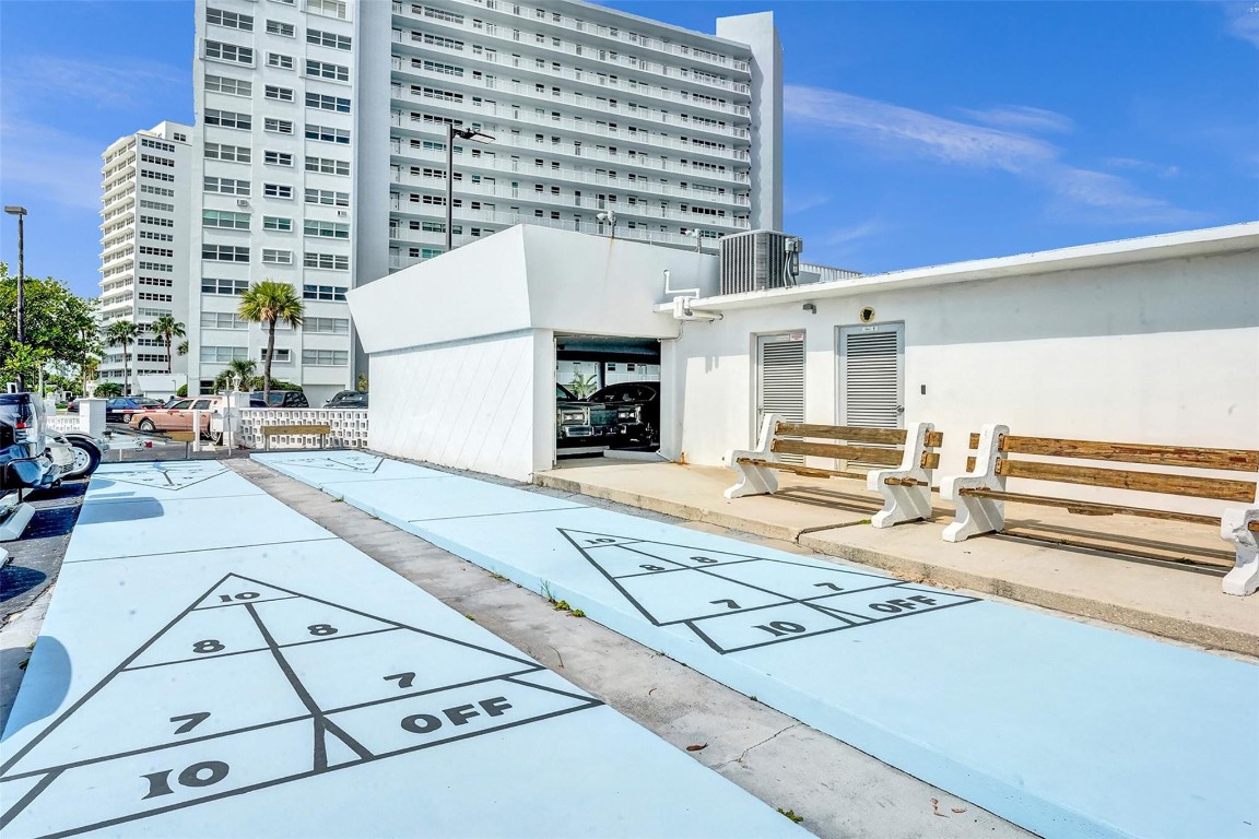 1900 S Ocean #301 Fort Lauderdale, FL 33316