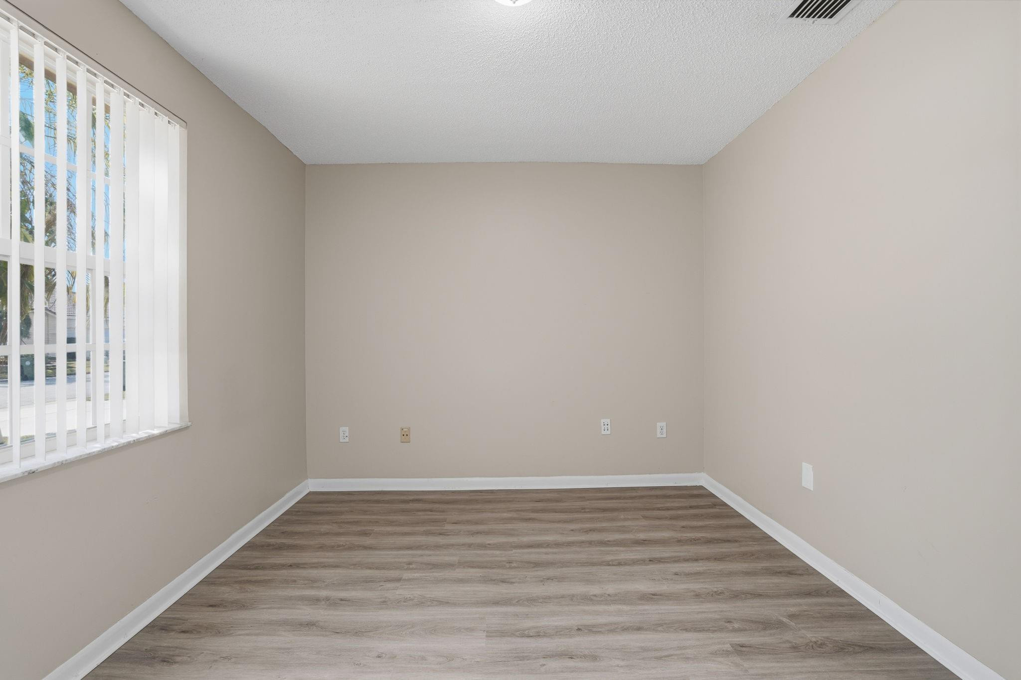 15745 NW 16th Pembroke Pines, FL 33028