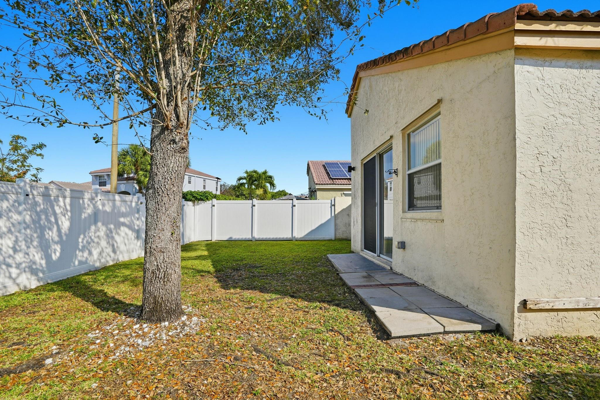 15745 NW 16th Pembroke Pines, FL 33028
