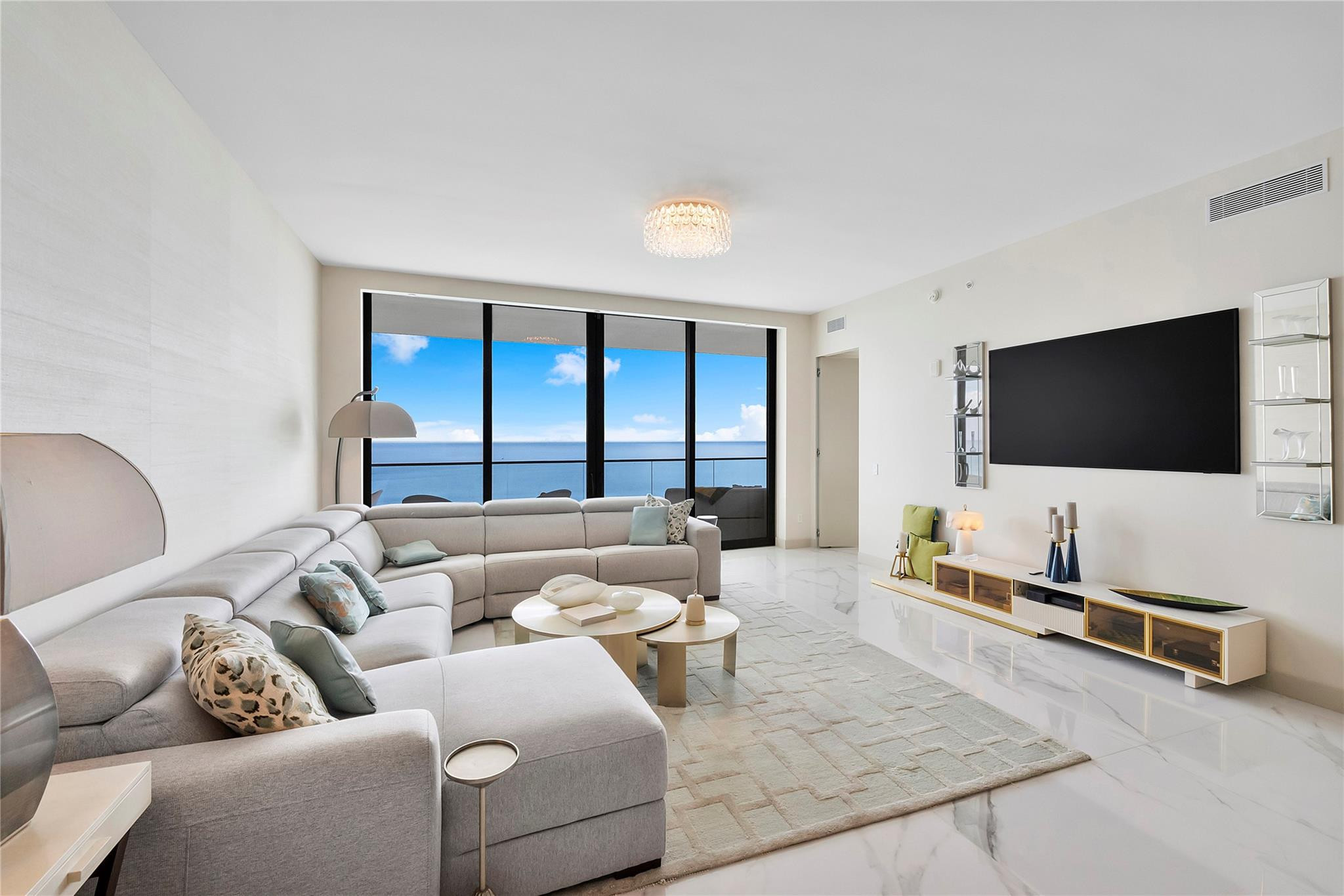 18975 Collins #3401 Sunny Isles Beach, FL 33160