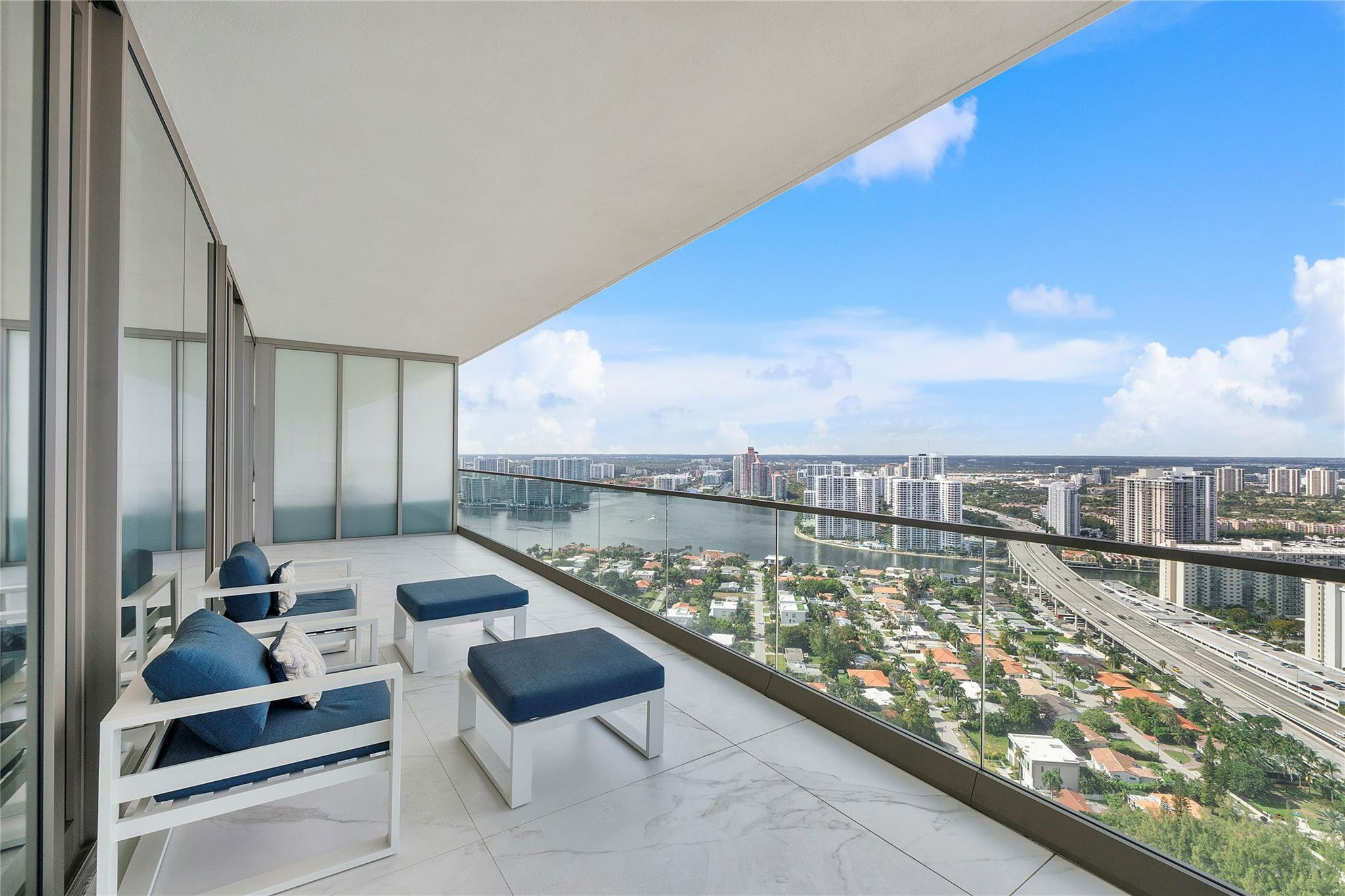 18975 Collins #3401 Sunny Isles Beach, FL 33160
