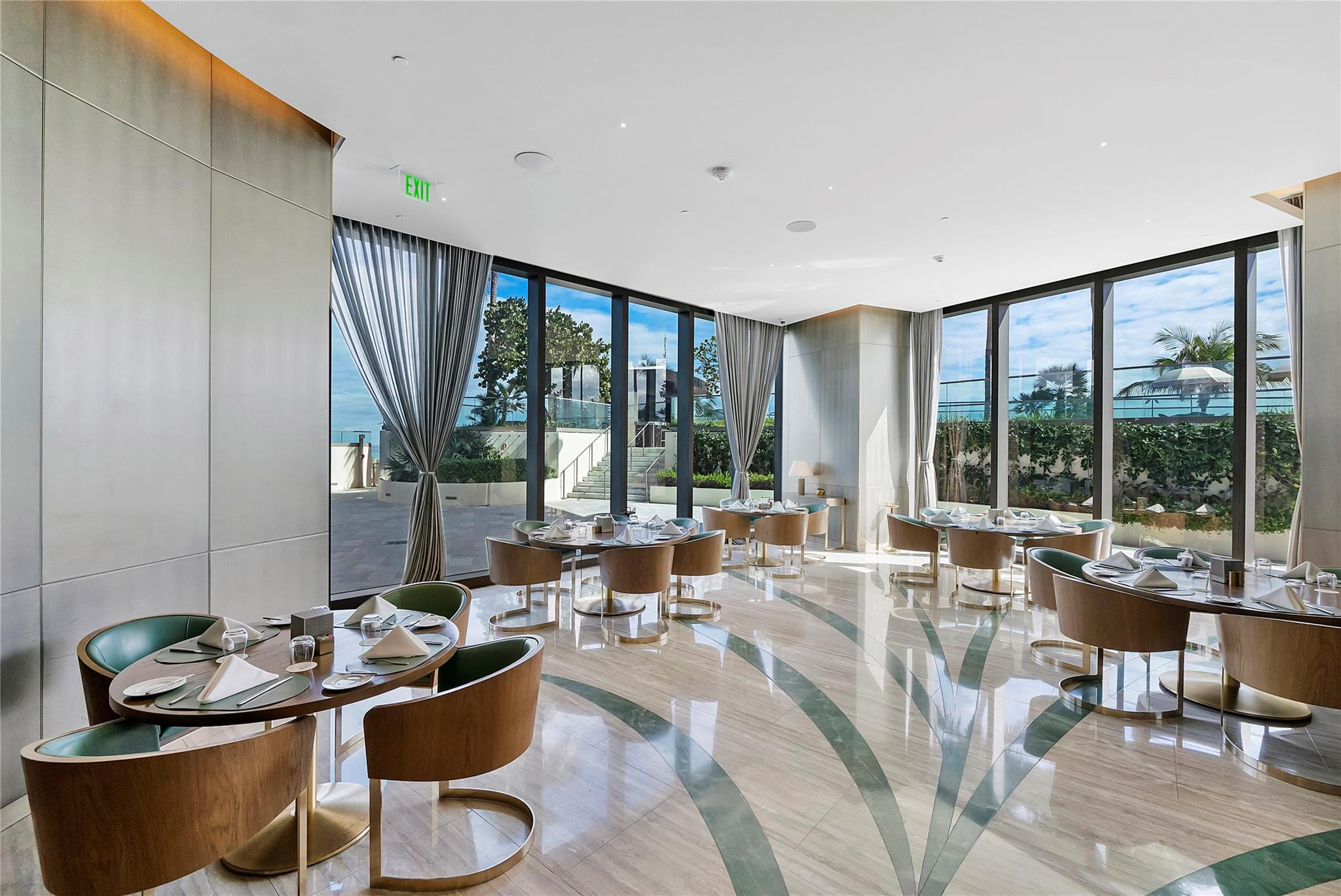 18975 Collins #3401 Sunny Isles Beach, FL 33160