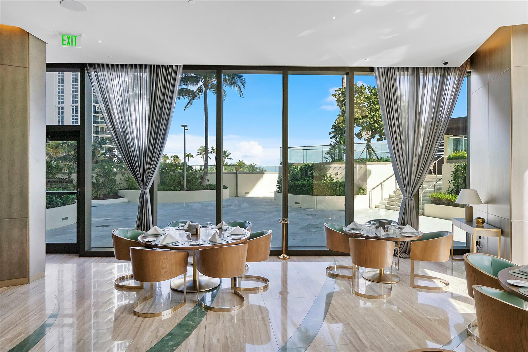 18975 Collins #3401 Sunny Isles Beach, FL 33160