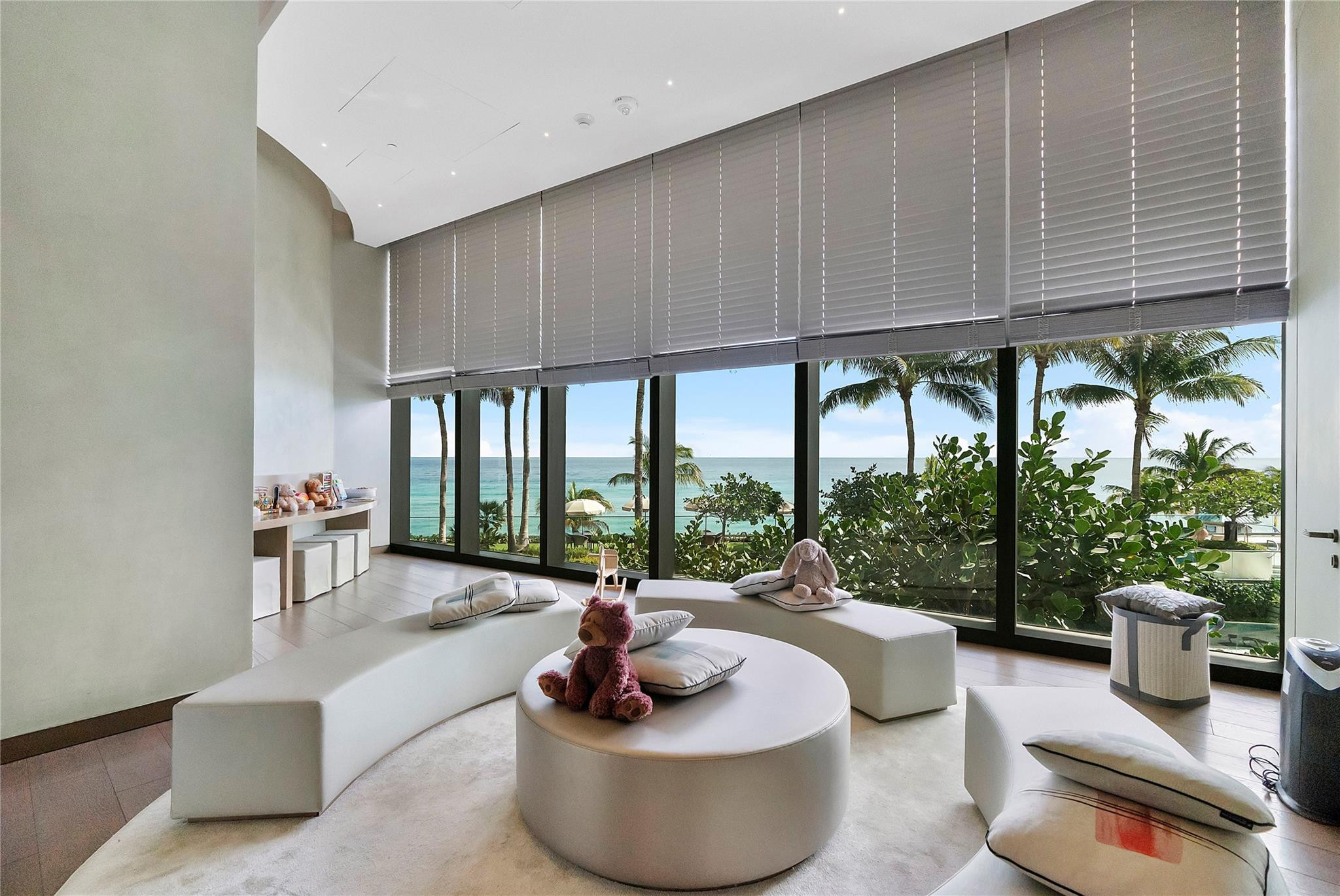 18975 Collins #3401 Sunny Isles Beach, FL 33160