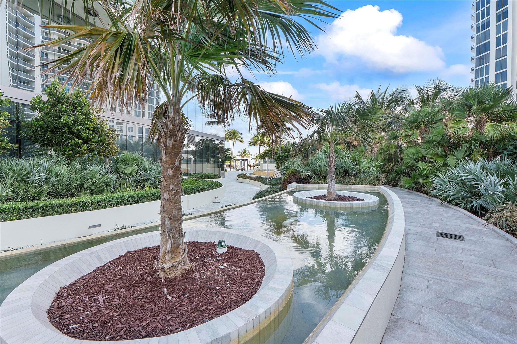 18975 Collins #3401 Sunny Isles Beach, FL 33160