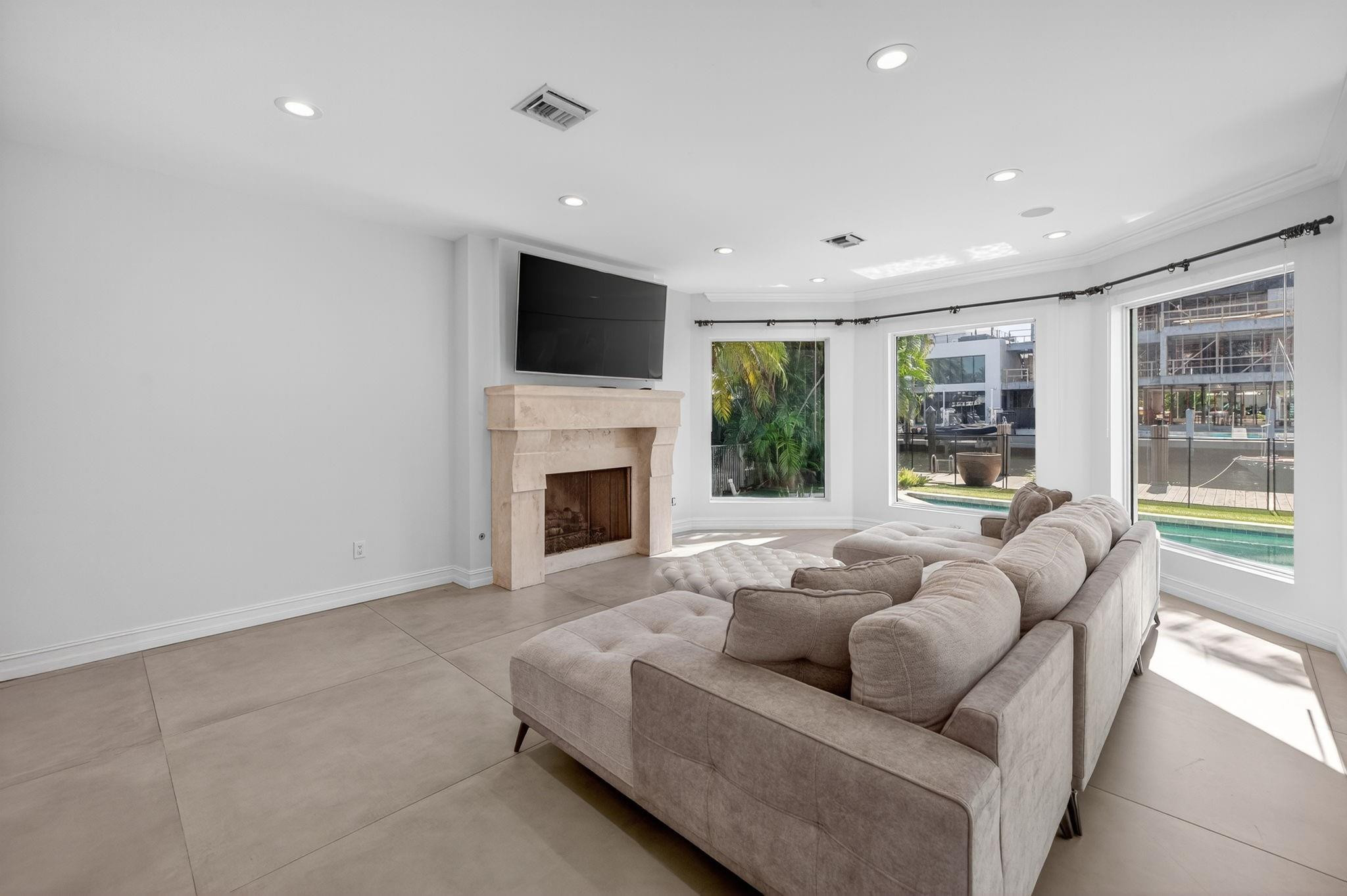 2614 Castilla Fort Lauderdale, FL 33301