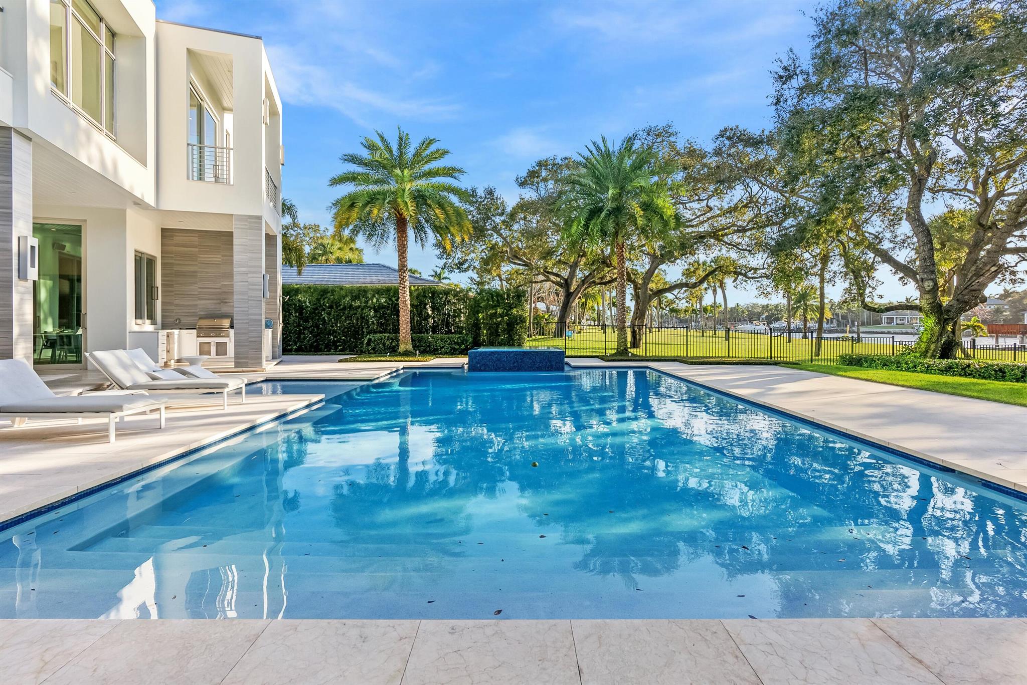 2162 Radnor Rd North Palm Beach, FL 33408 2162 Radnor Rd North Palm Beach, FL 33408