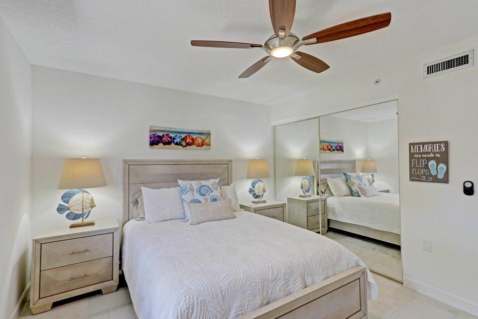 901 Seafarer Cir #105 Jupiter, FL 33477