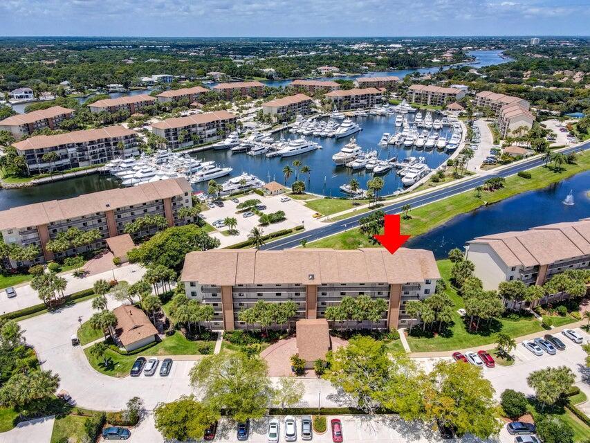 901 Seafarer Cir #105 Jupiter, FL 33477