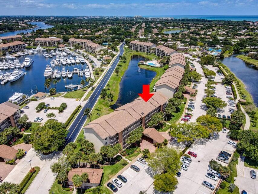 901 Seafarer Cir #105 Jupiter, FL 33477