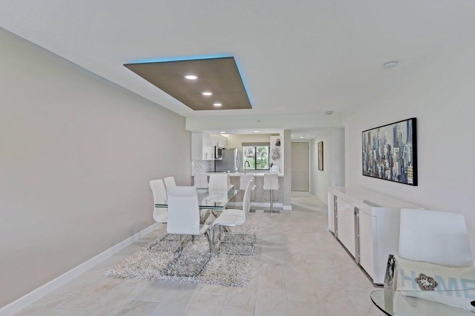 901 Seafarer Cir #105 Jupiter, FL 33477