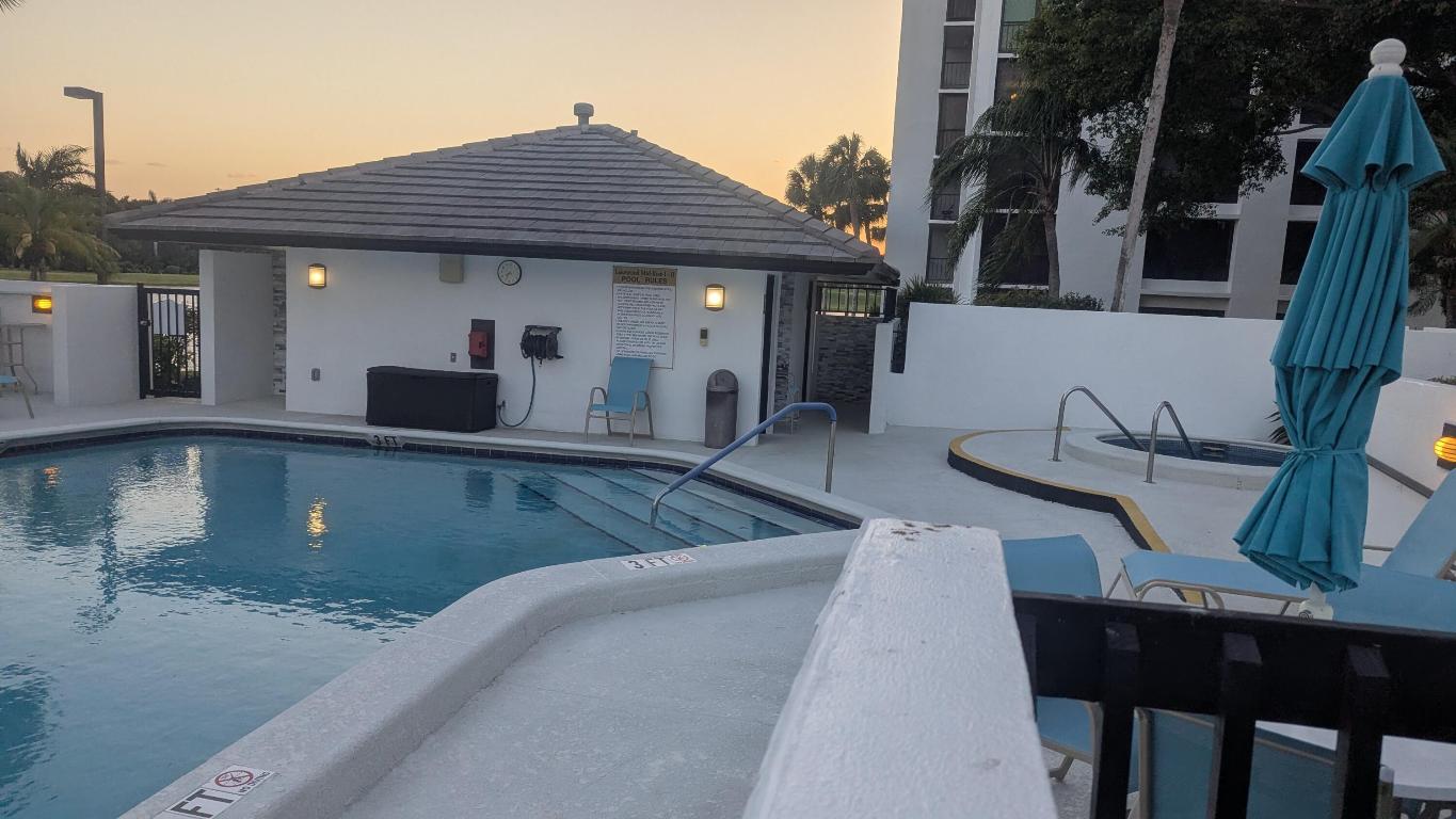 7835 Lakeside #963 Boca Raton, FL 33434