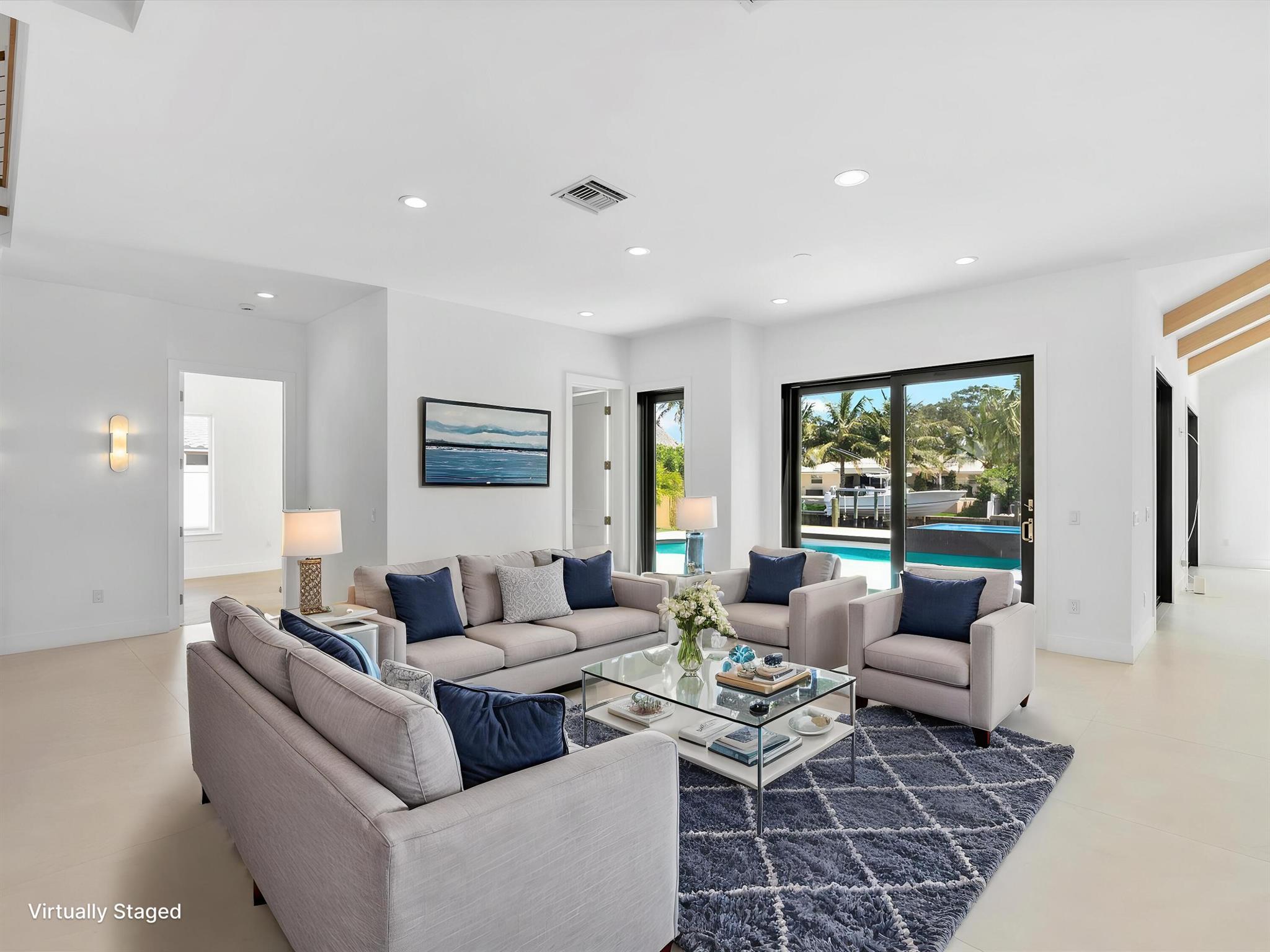 8 Leeward Cir Tequesta, FL 33469