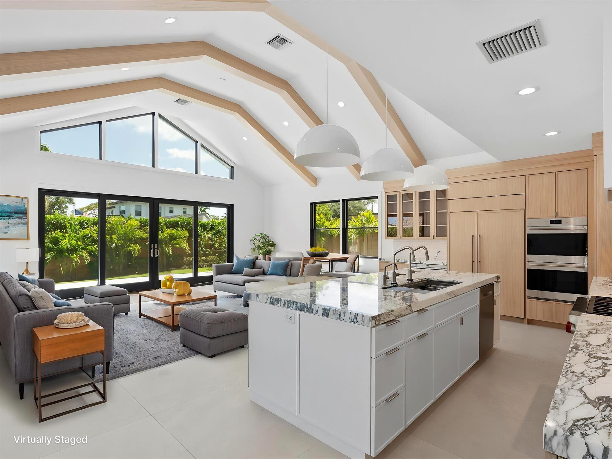 8 Leeward Cir Tequesta, FL 33469