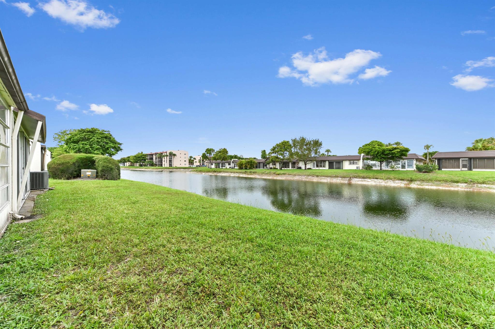 109 Lake Rebecca Dr #109