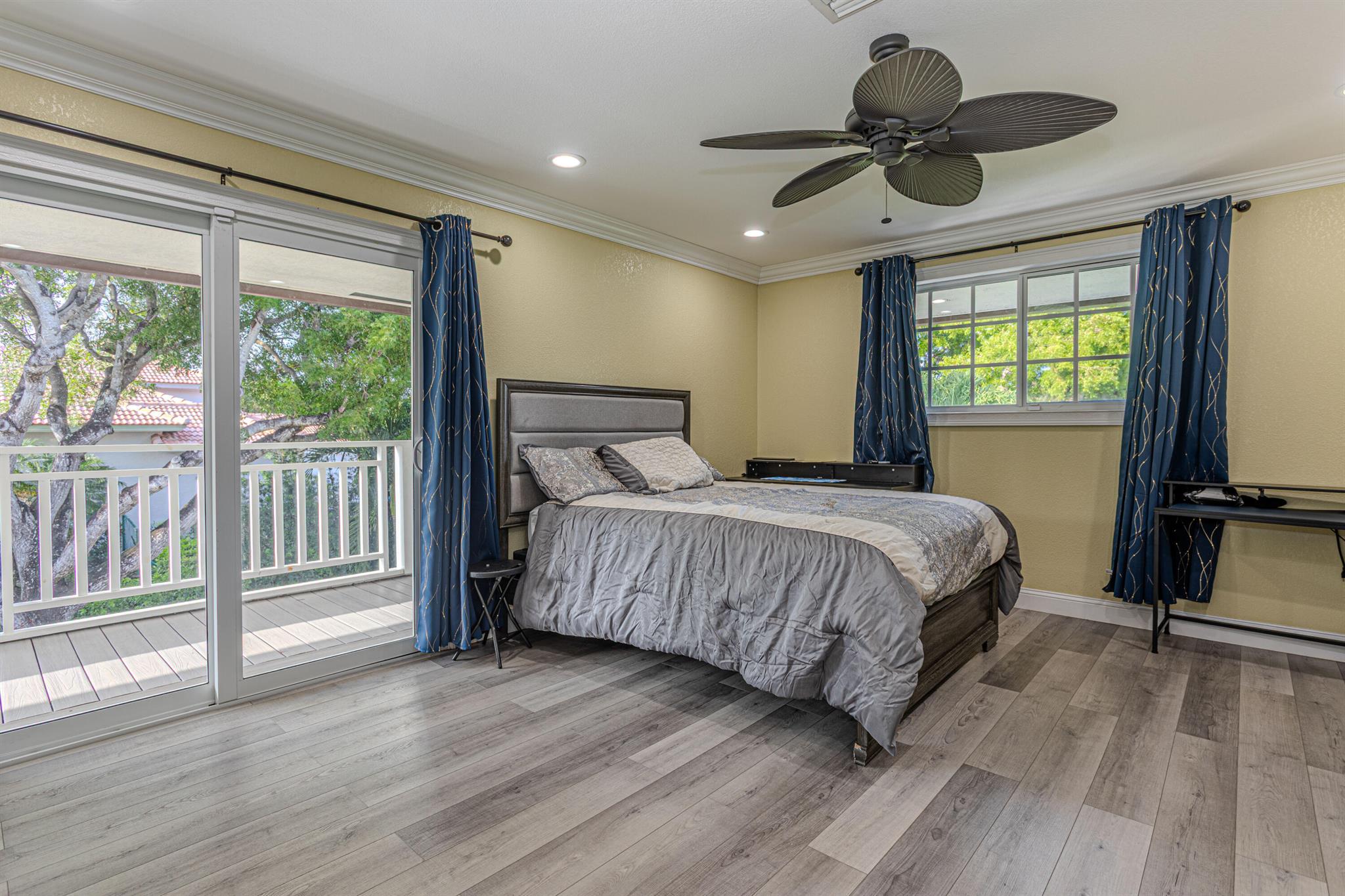 875 NW 120th Ave Plantation, FL 33325