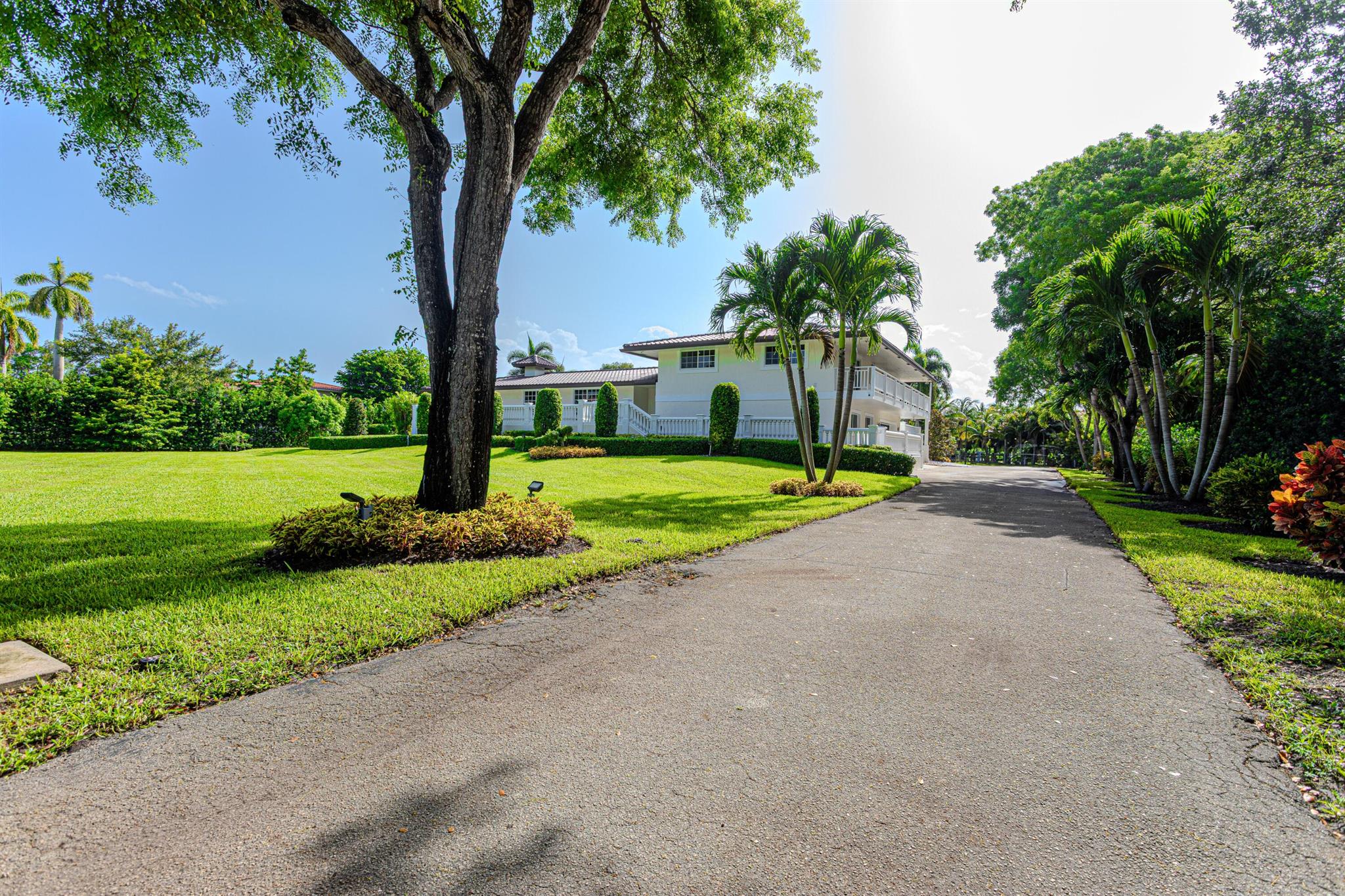 875 NW 120th Ave Plantation, FL 33325