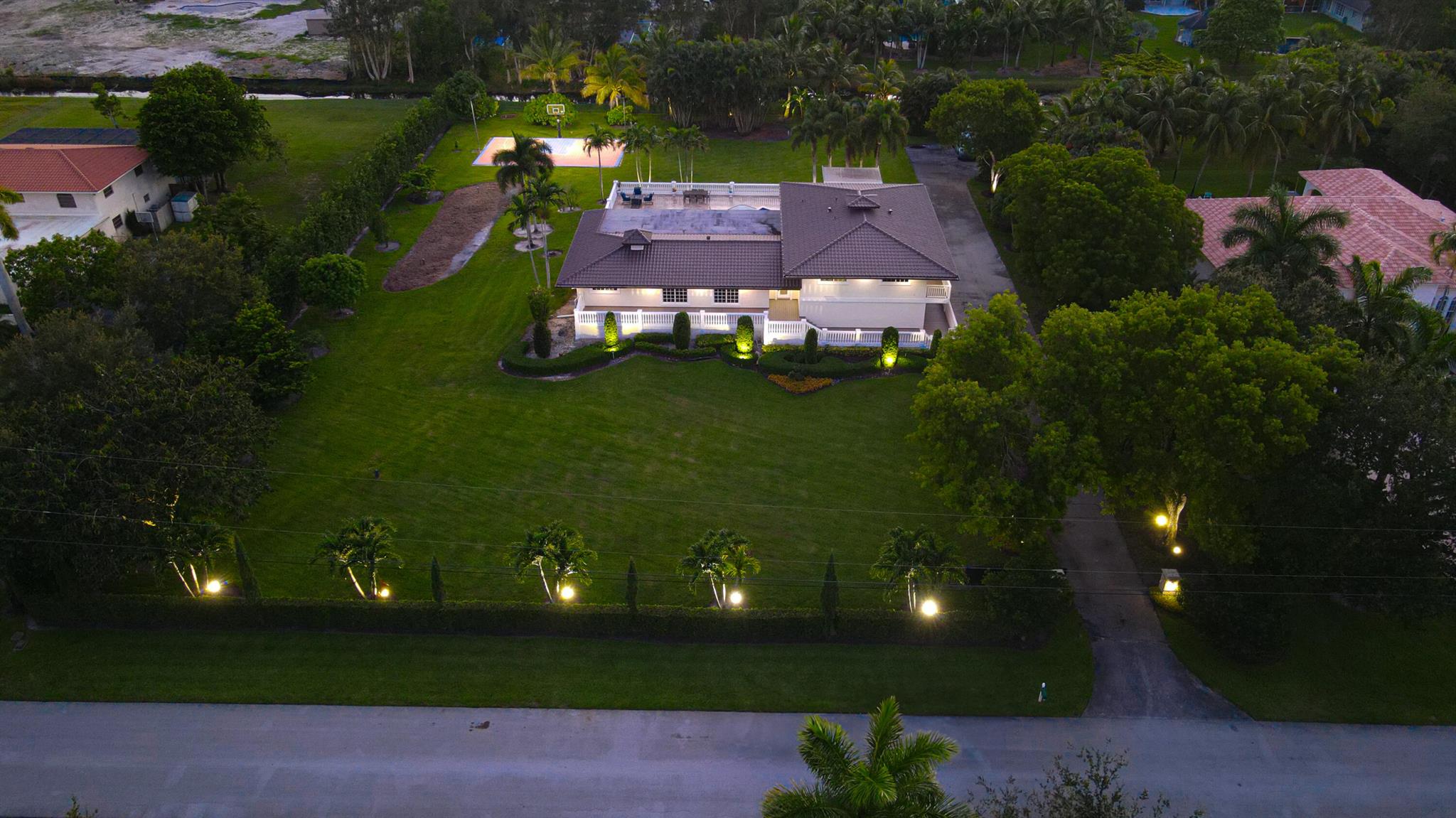 875 NW 120th Ave Plantation, FL 33325