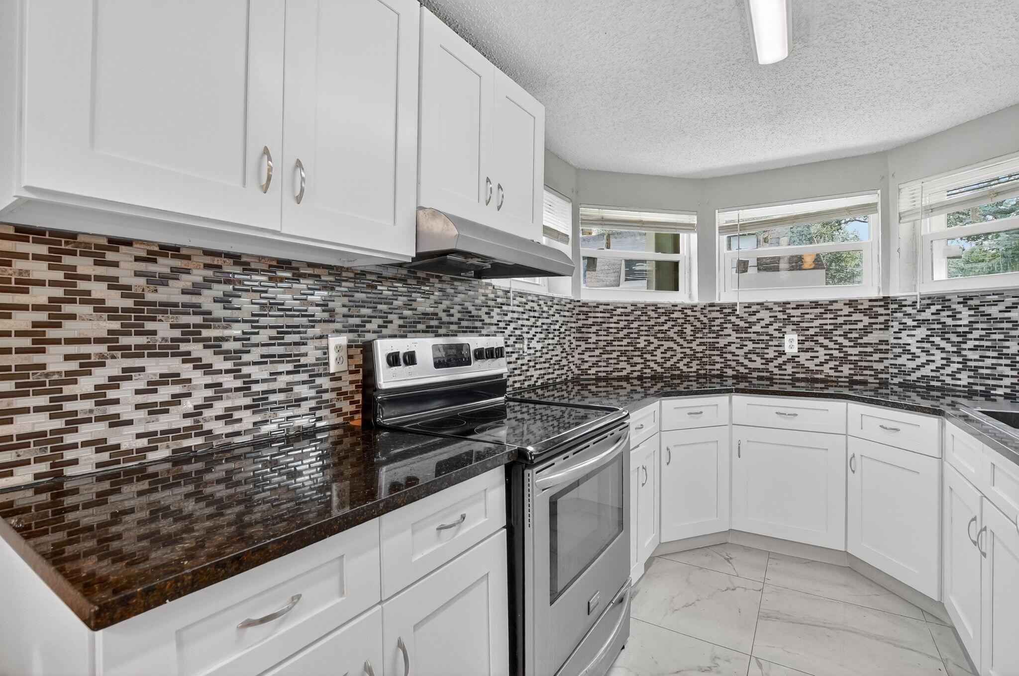 9375 Sw 61st -a12th Way #A12