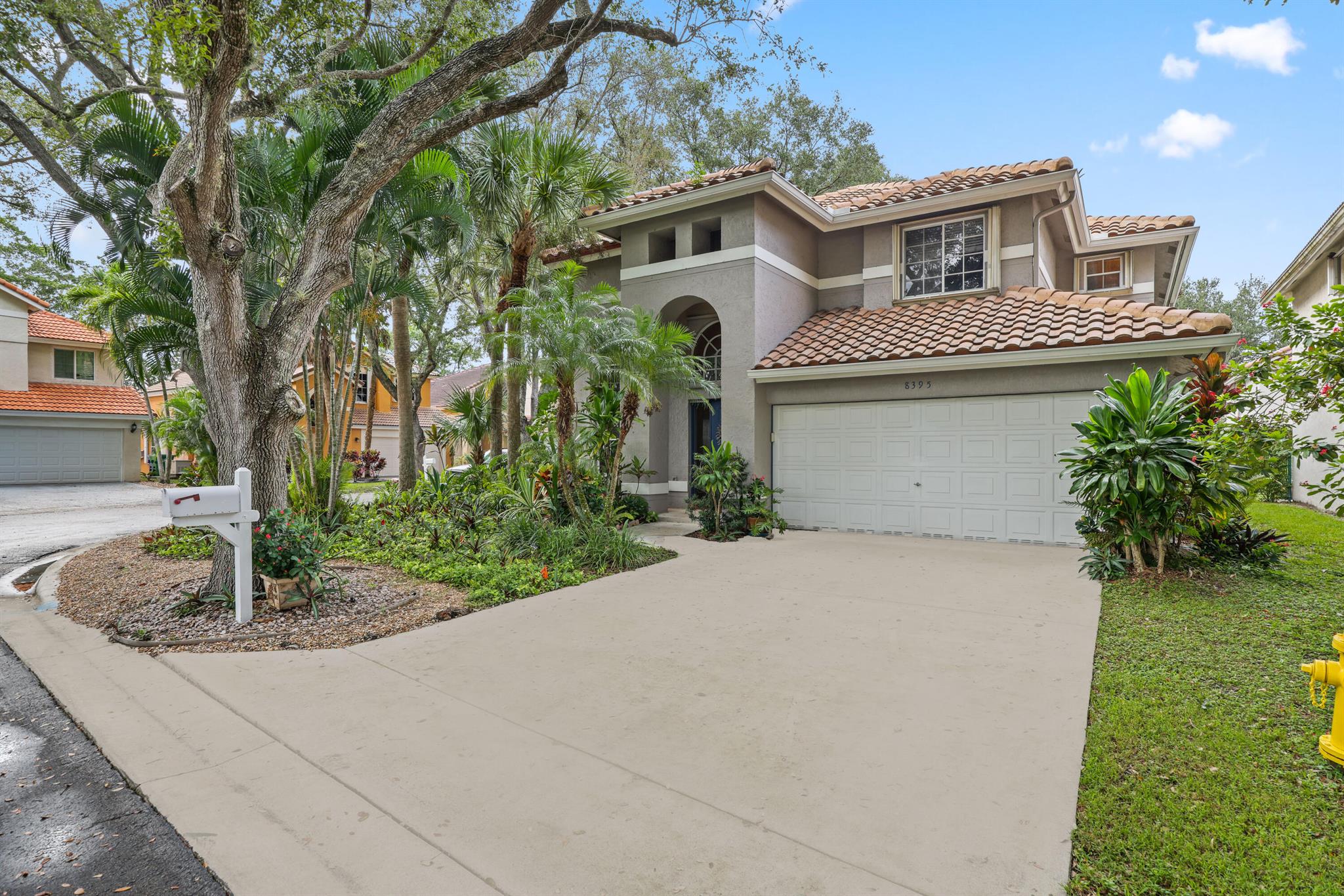 8395 NW 57th Dr