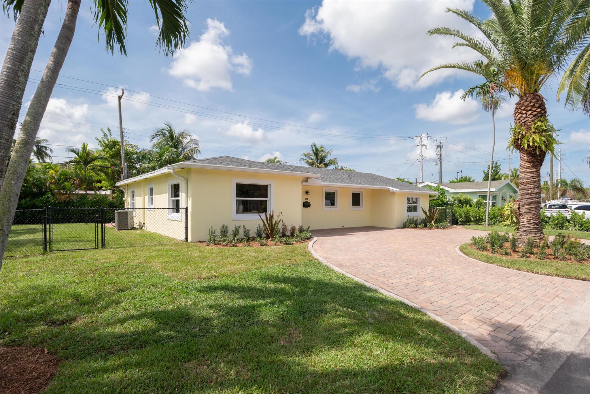 374 Linda Ln