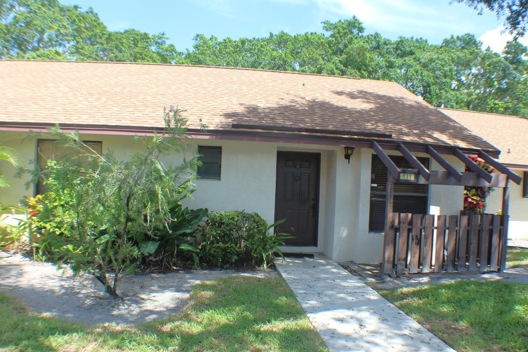 111 Via De Casas Norte