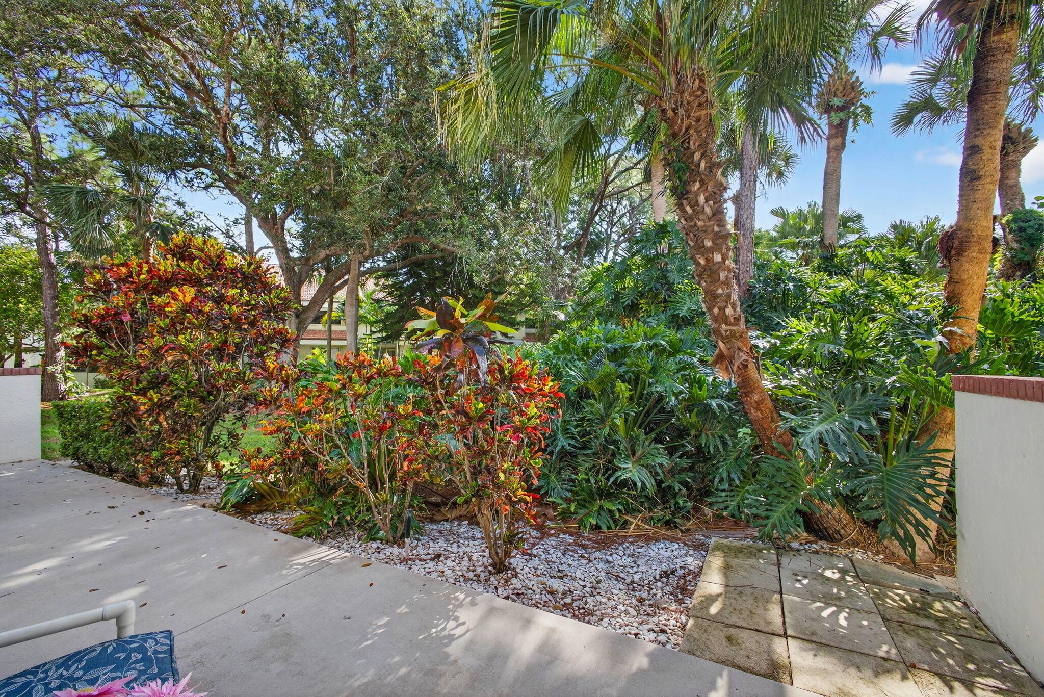 204 Sea Oats Dr #C Juno Beach, FL 33408