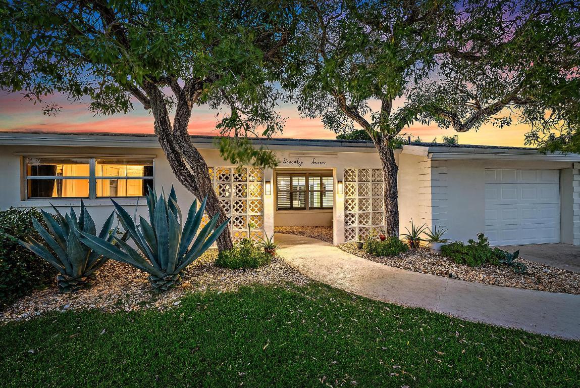 77 Holly Tequesta, FL 33469