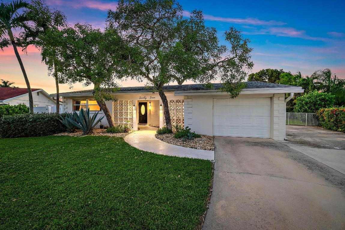 77 Holly Tequesta, FL 33469