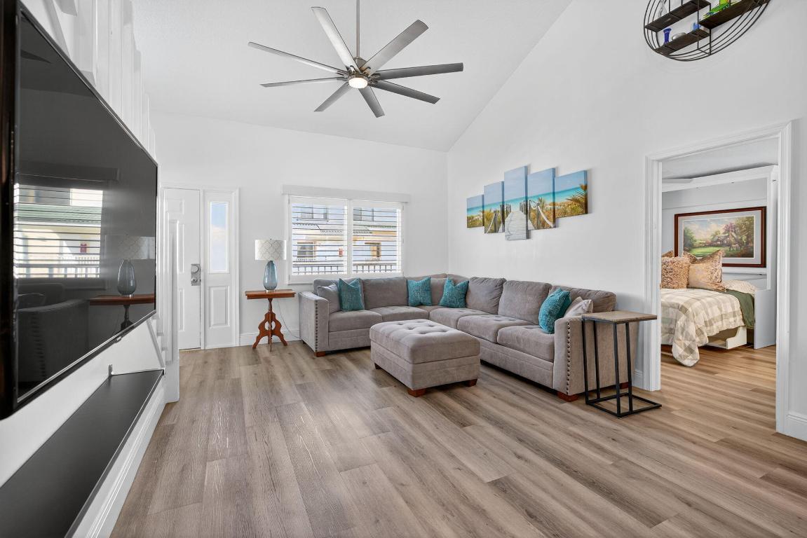 280 Bella Vis #41h Jupiter, FL 33477