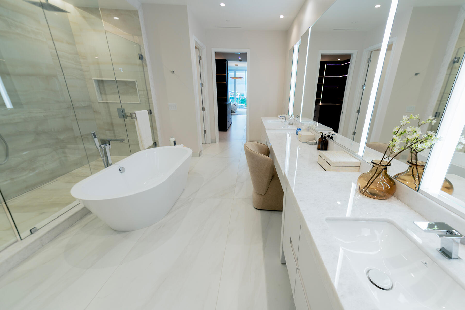 220 SE Mizner #501 Boca Raton, FL 33432