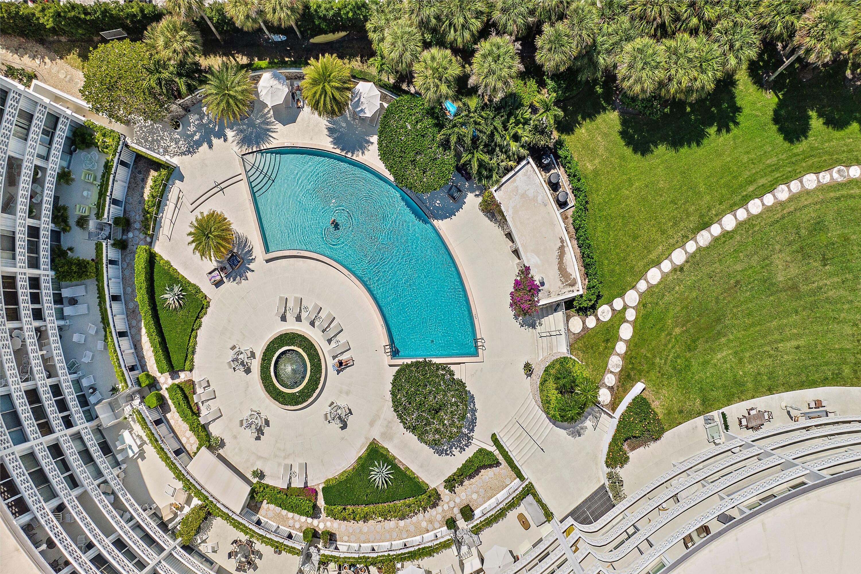 2760 S Ocean Blvd #508 Palm Beach, FL 33480