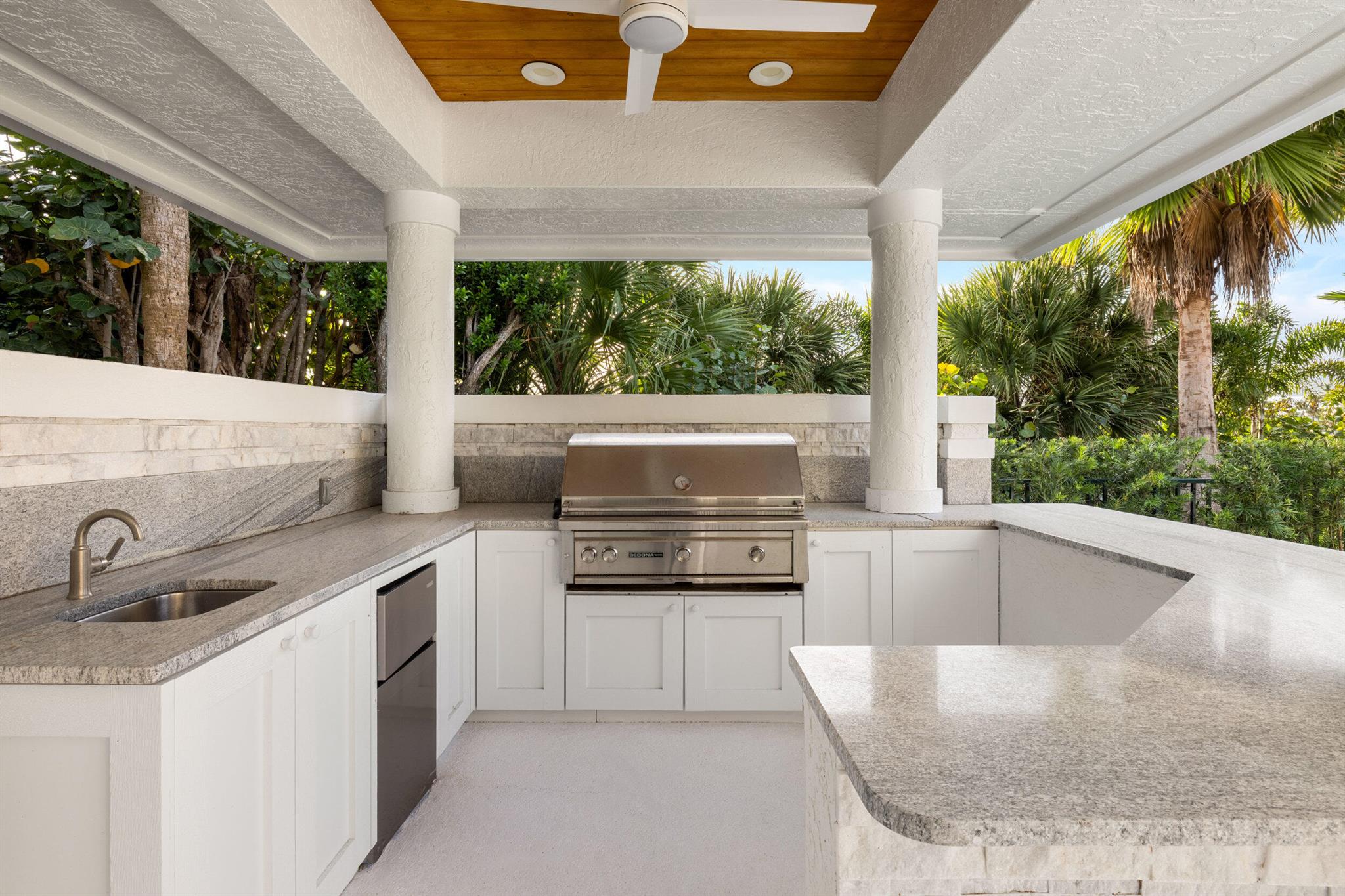 2925 SE Dune Dr Stuart, FL 34996