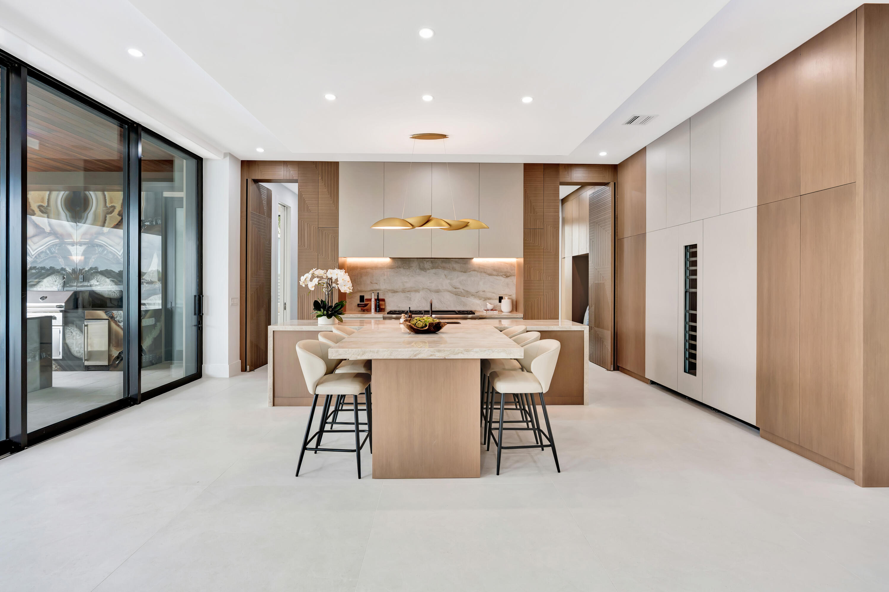 19696 Harbor Jupiter, FL 33469