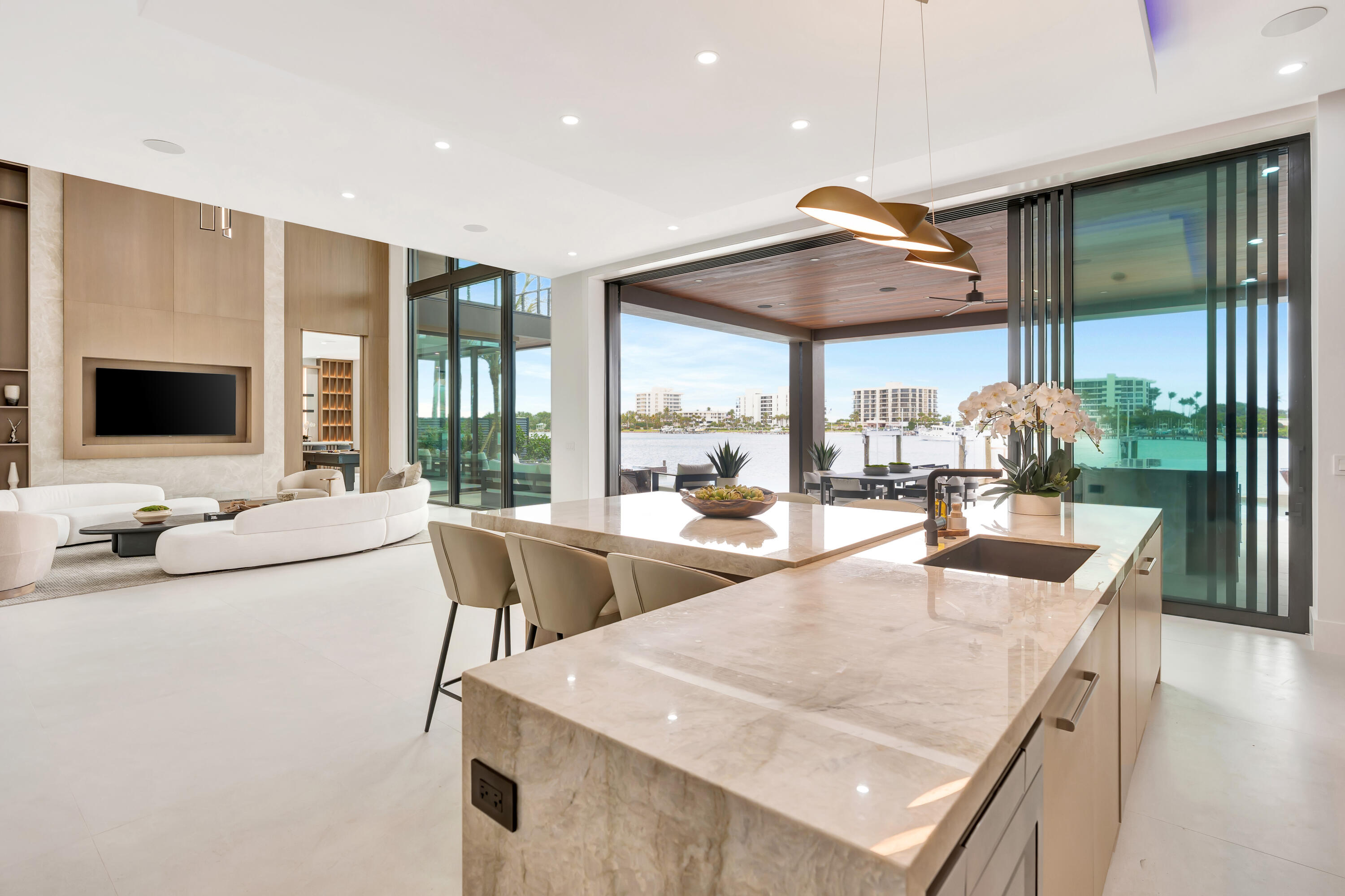 19696 Harbor Jupiter, FL 33469