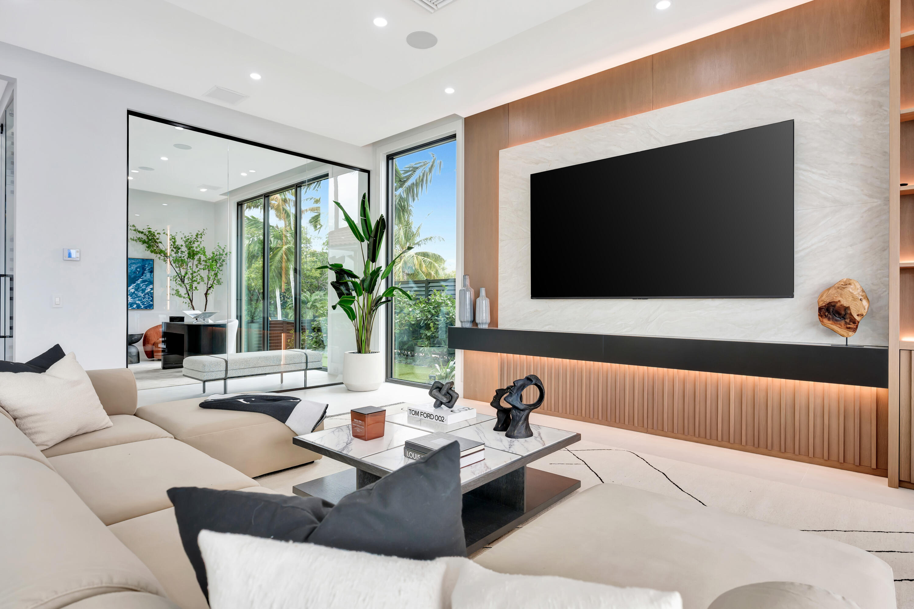 19696 Harbor Jupiter, FL 33469