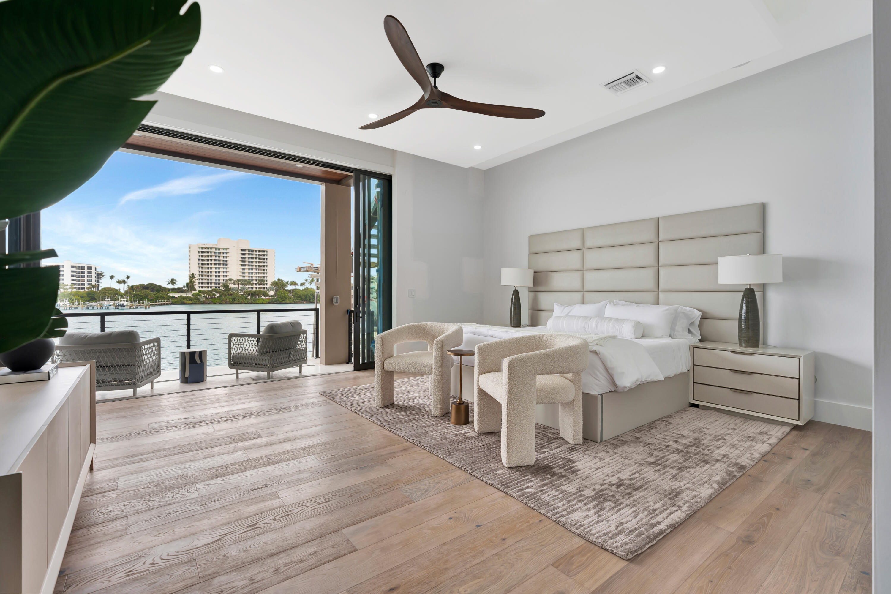 19696 Harbor Jupiter, FL 33469