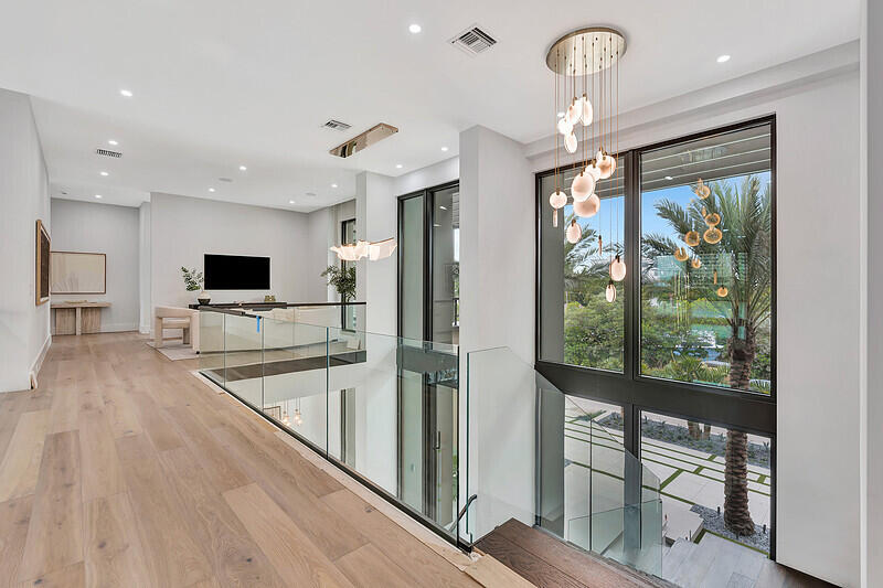 19696 Harbor Jupiter, FL 33469