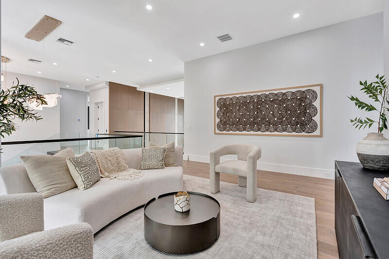 19696 Harbor Jupiter, FL 33469