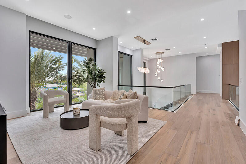 19696 Harbor Jupiter, FL 33469